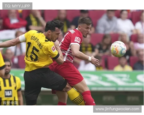 德甲争夺战升级拜仁多特争抢17岁中场新星德卡特